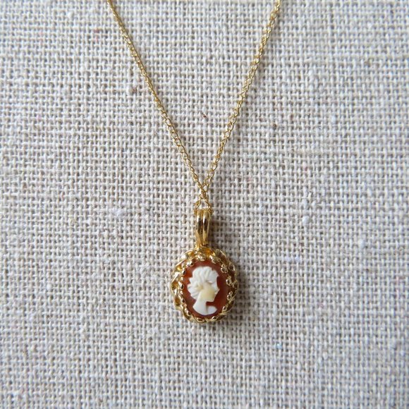 Dainty 14K Yellow Gold Cameo Necklace